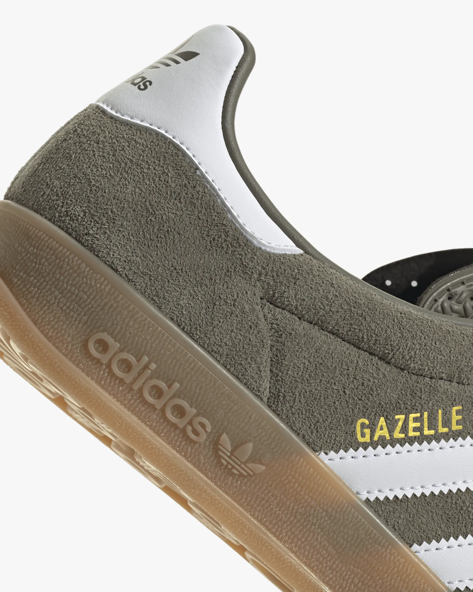 Adidas Gazelle Indoor - Olive Strata / Cloud White / Gold Metallic