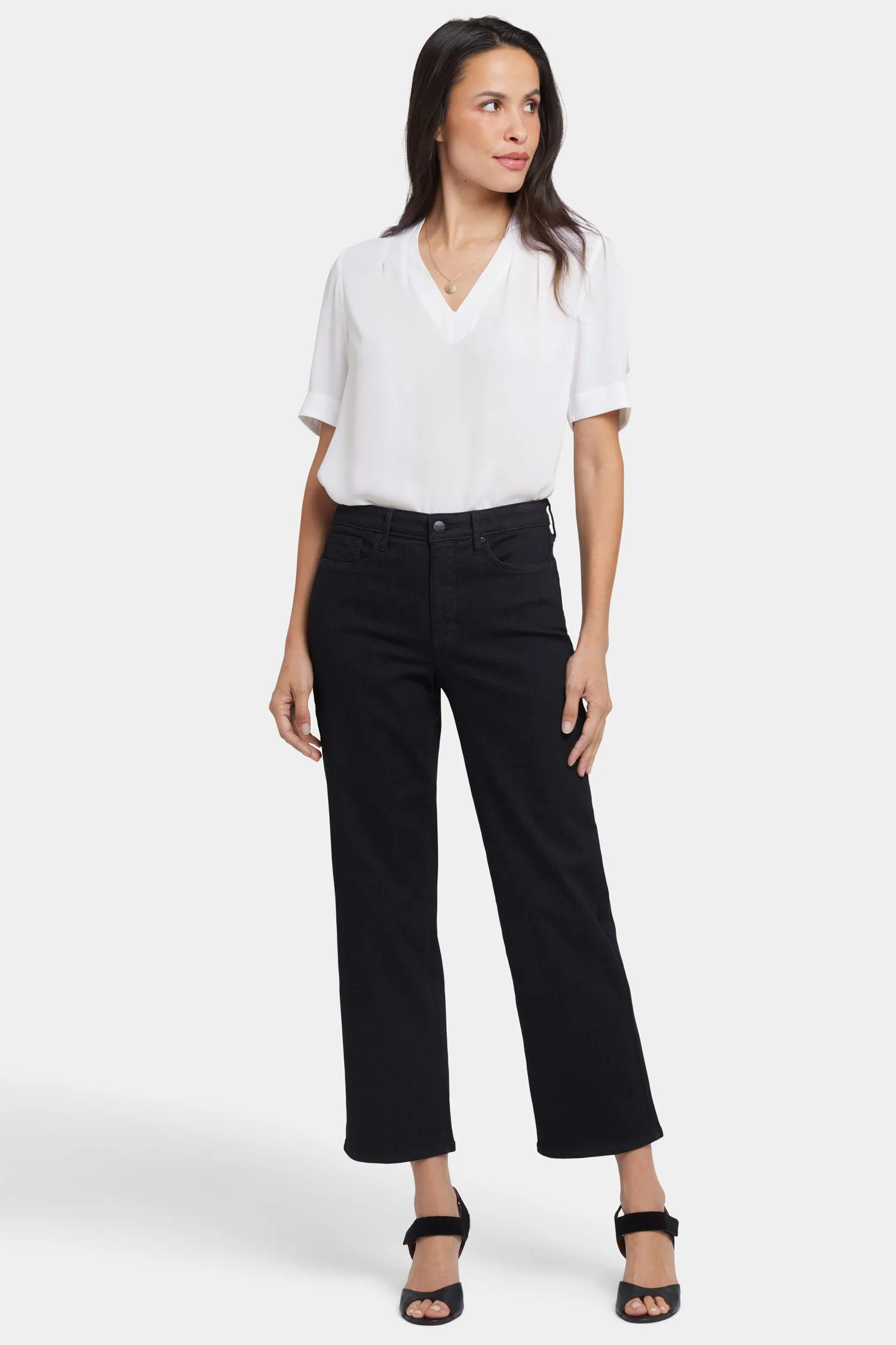 Bailey Relaxed Straight Ankle Jeans - Black