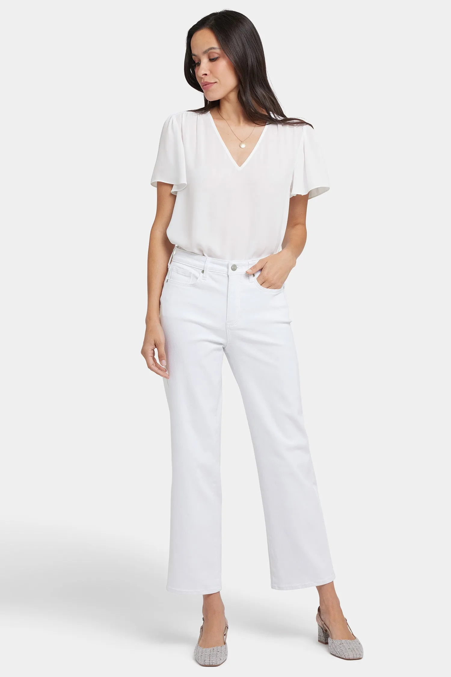 Bailey Relaxed Straight Ankle Jeans In Petite - Optic White