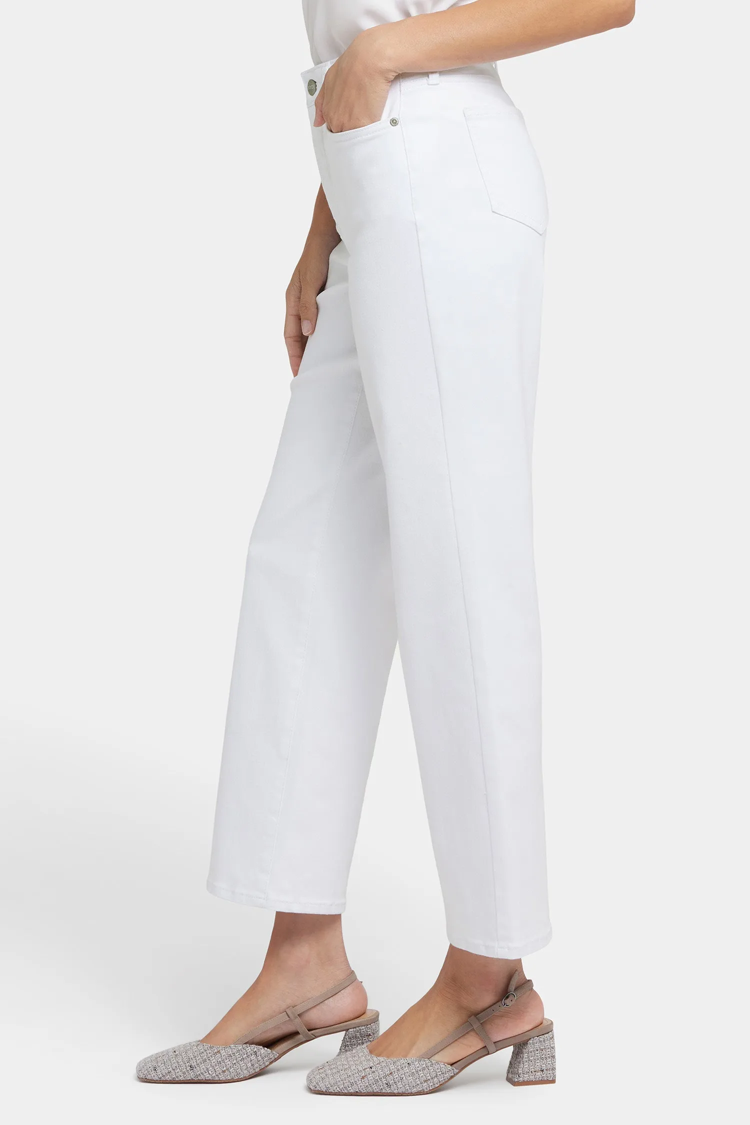 Bailey Relaxed Straight Ankle Jeans In Petite - Optic White