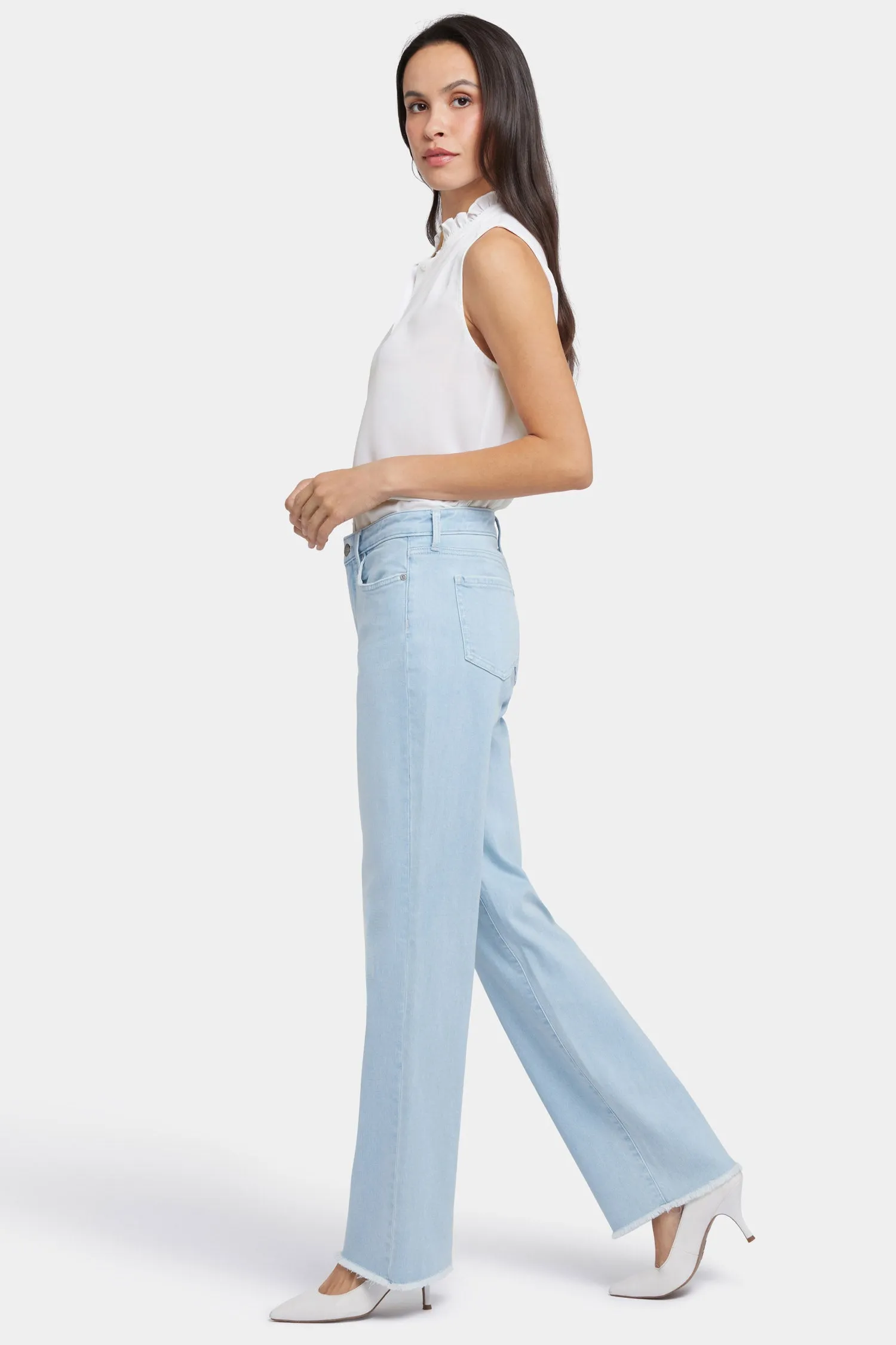 Bailey Relaxed Straight Jeans - Clear Waters