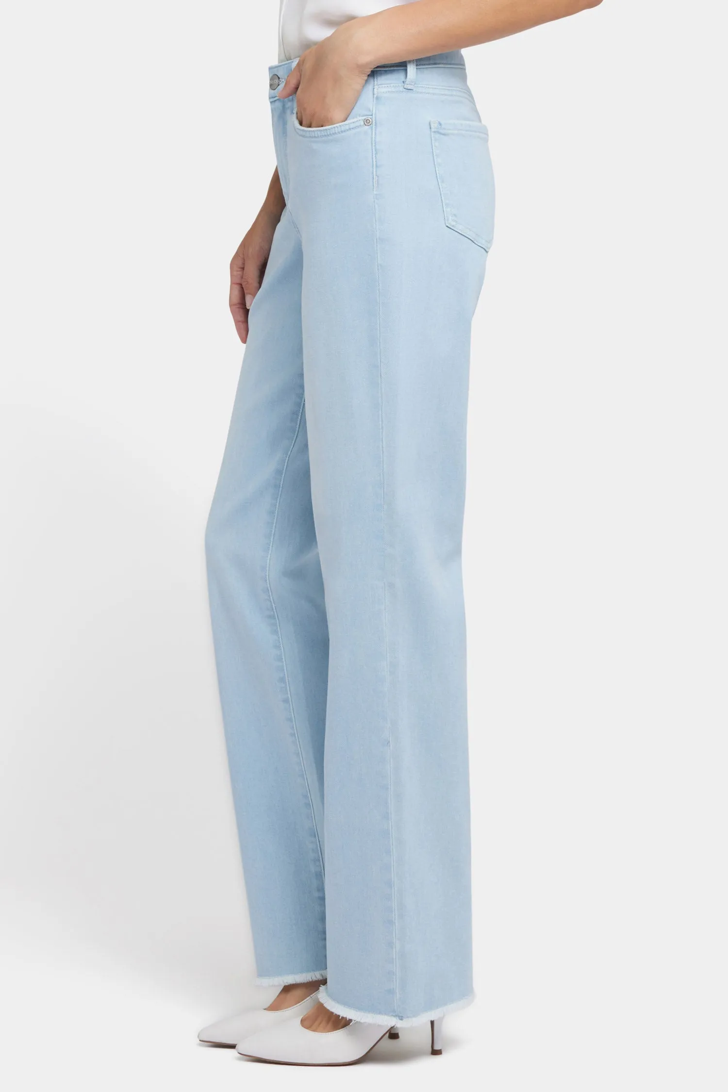 Bailey Relaxed Straight Jeans - Clear Waters