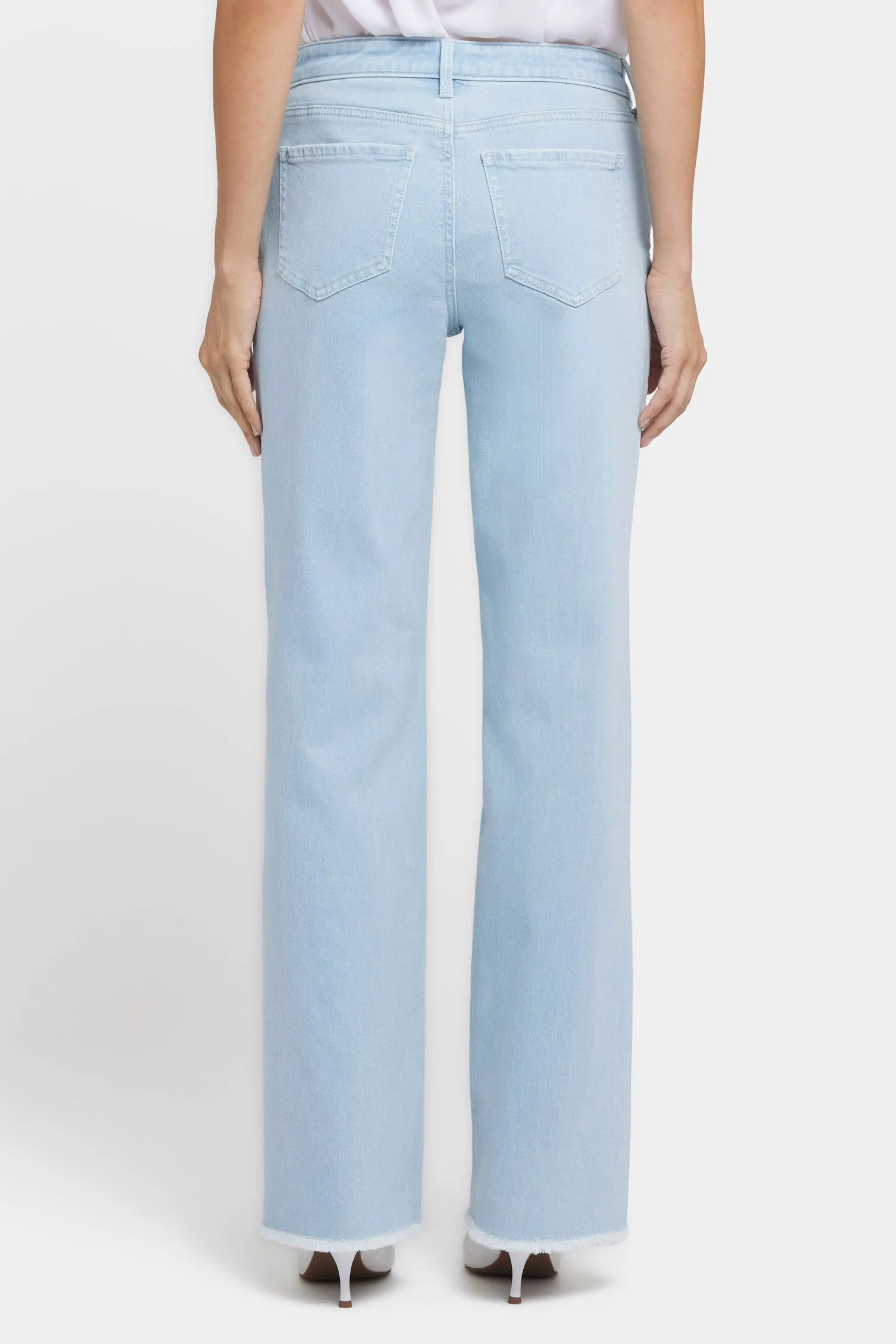 Bailey Relaxed Straight Jeans - Clear Waters