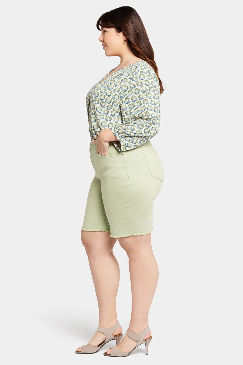 Boyfriend Shorts In Plus Size - Beginning