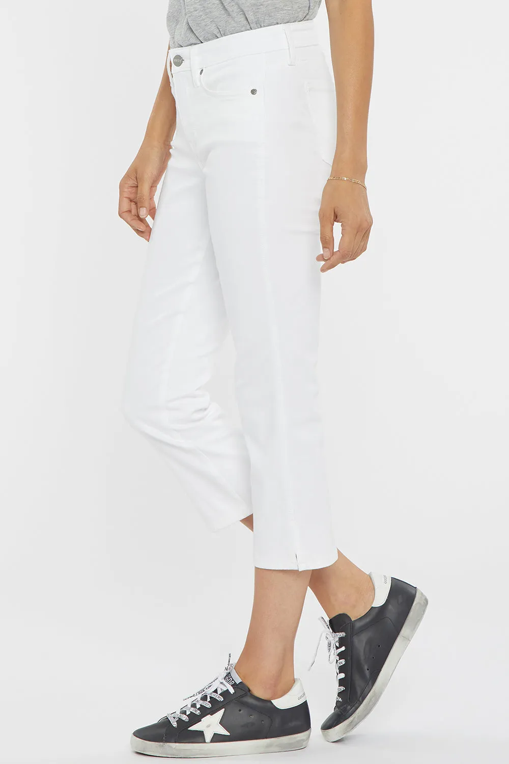 Chloe Capri Jeans In Petite - Optic White