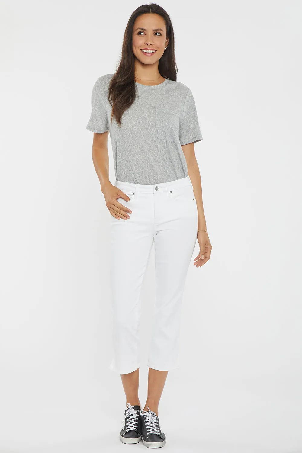 Chloe Capri Jeans In Petite - Optic White