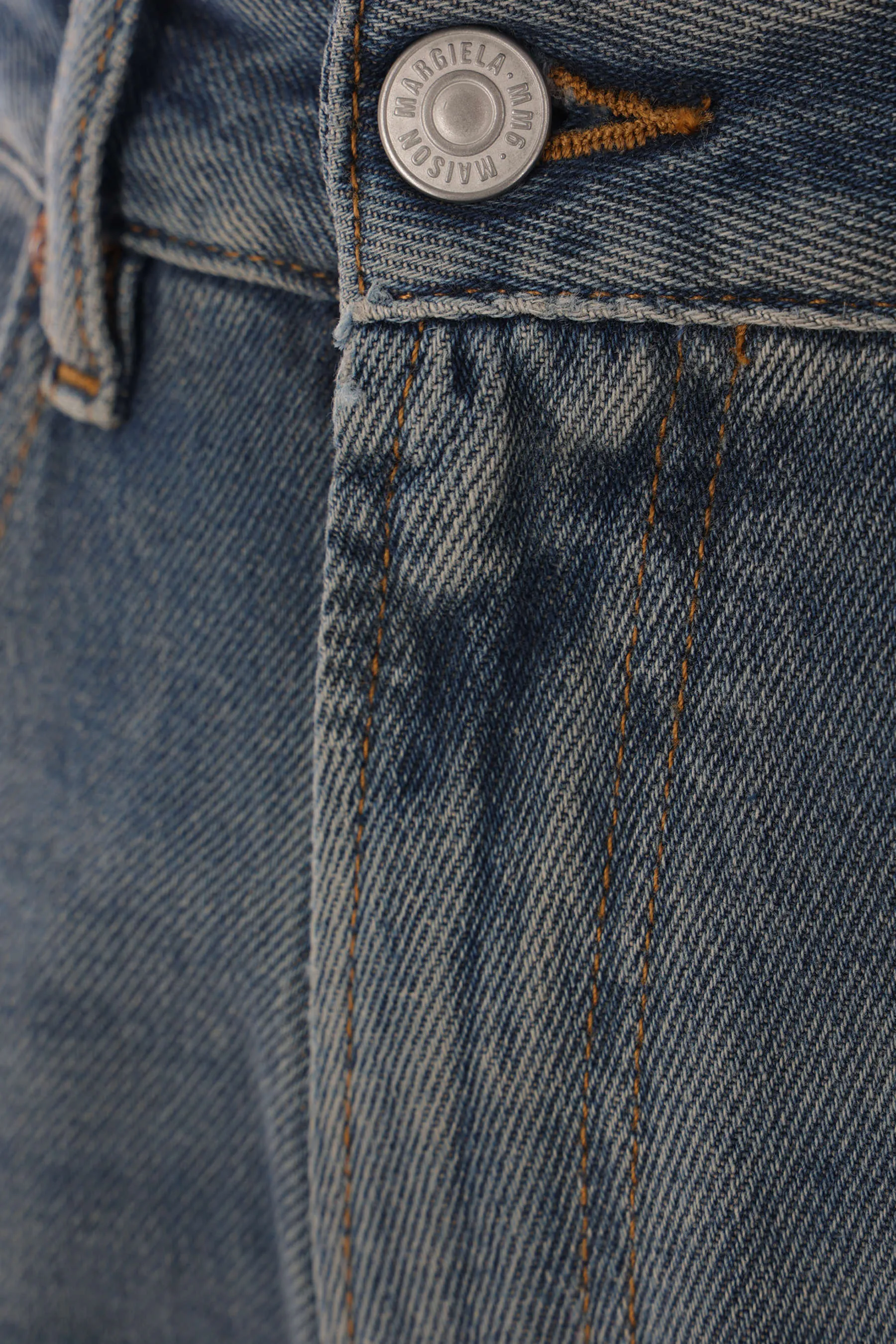 denim jeans with inverted pleats