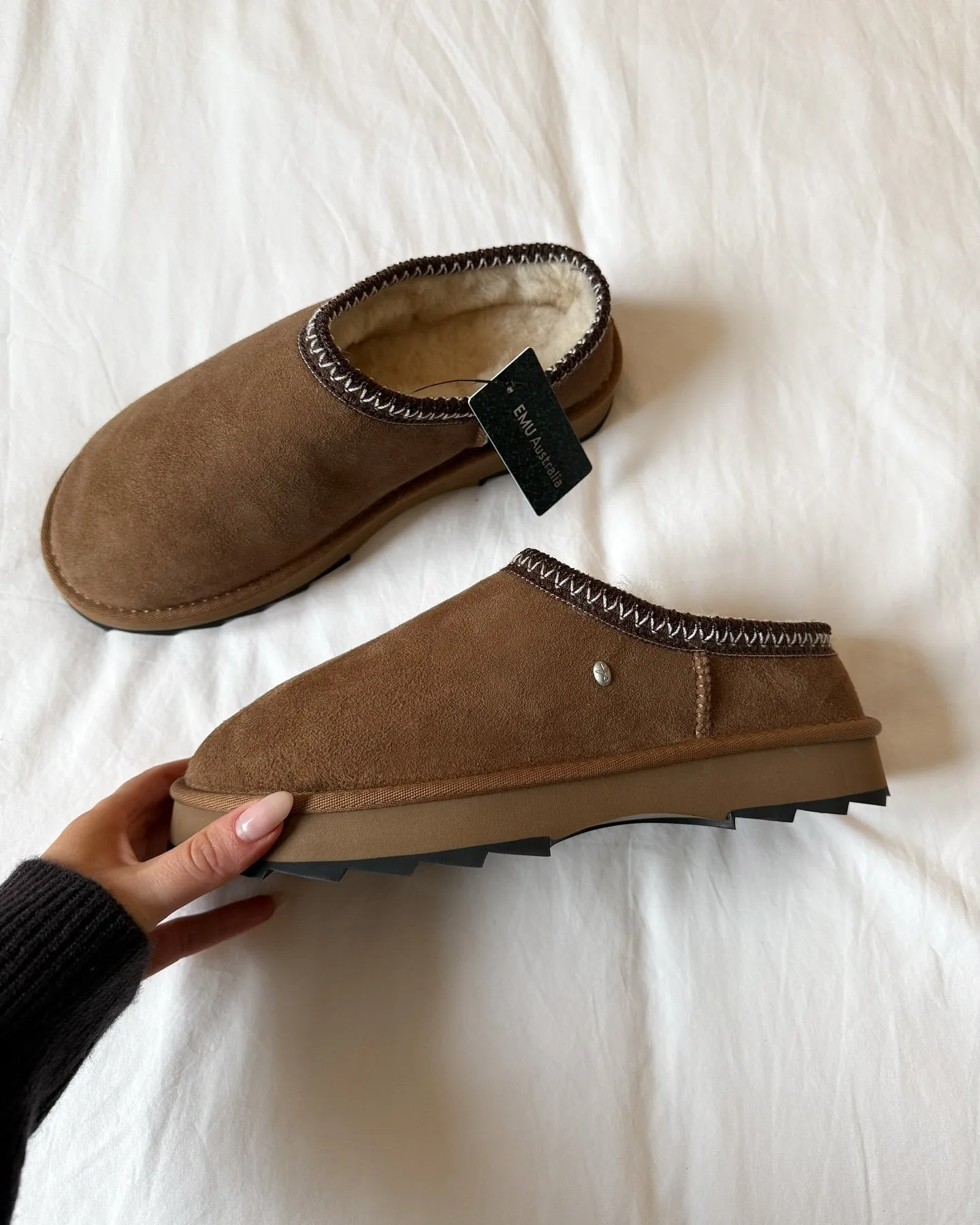 Emu Sharky Scuff Slipper Chestnut