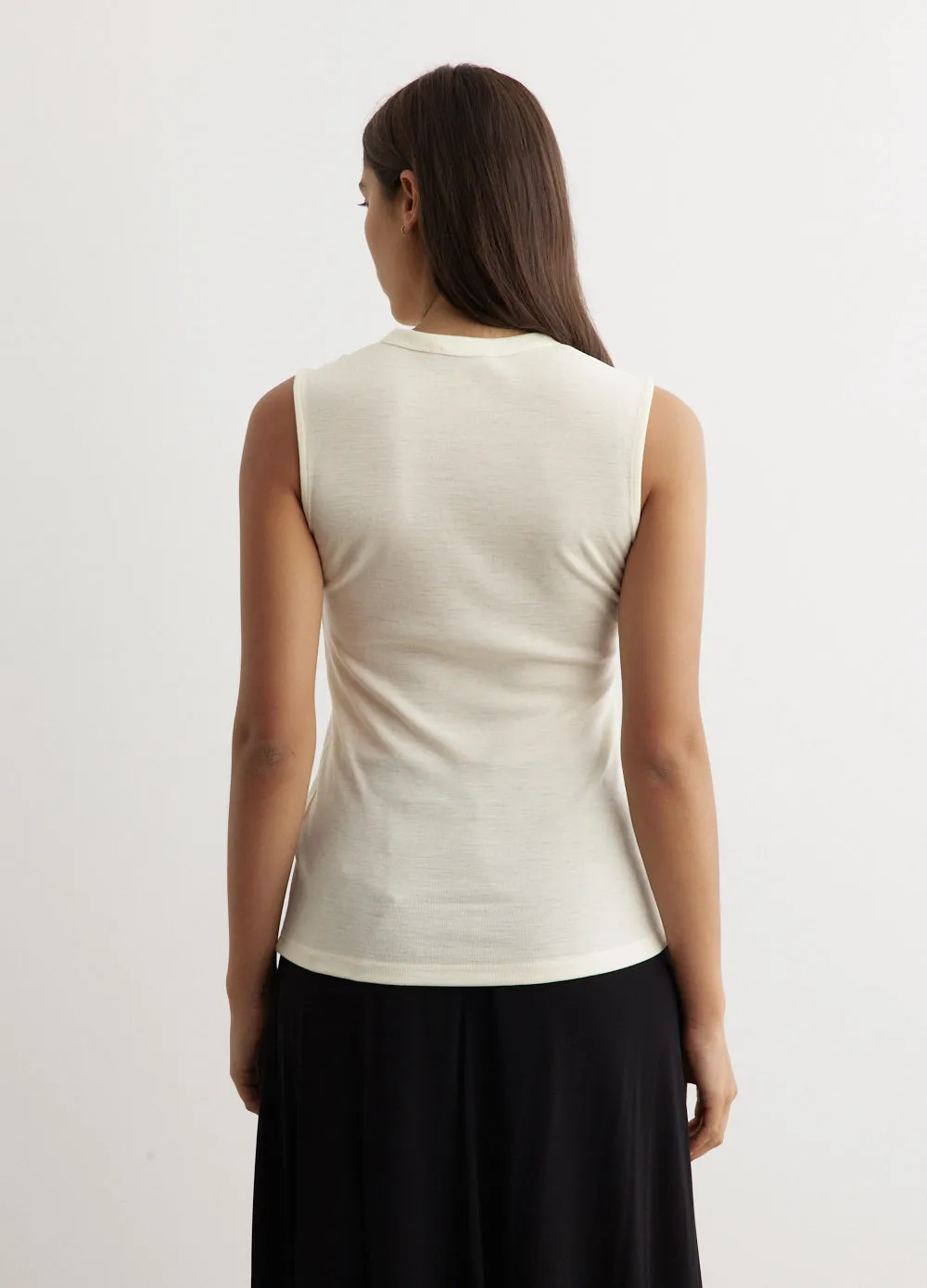 Fine Merino Sleeveless Crewneck