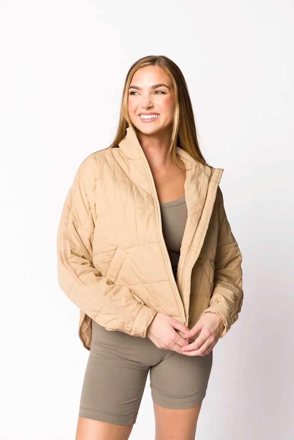 Layla Puffer Jacket in Oat