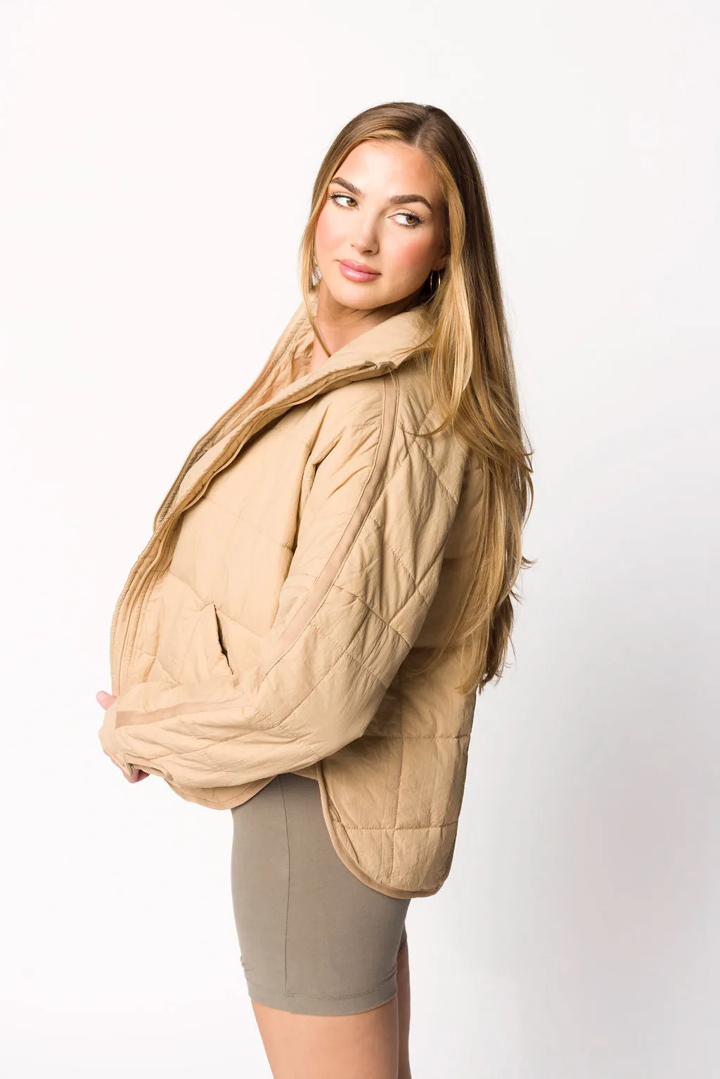 Layla Puffer Jacket in Oat