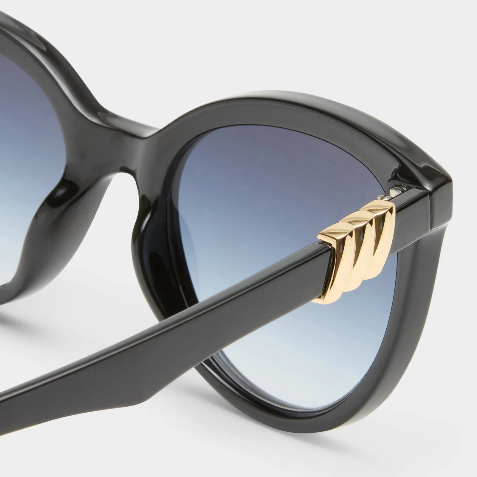 Le Specs The Muse Sunglasses Black