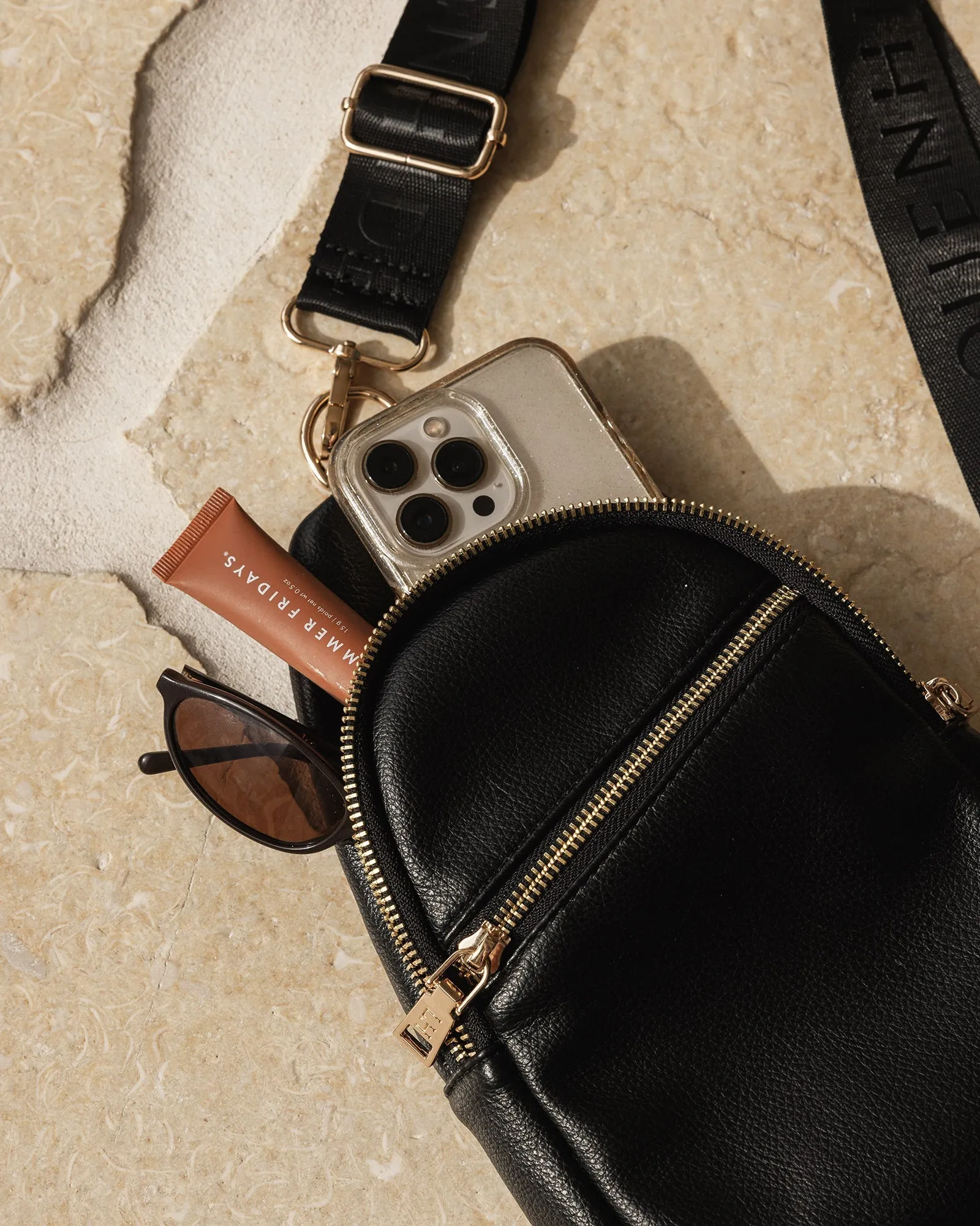 Louenhide Bella Sling Bag Black