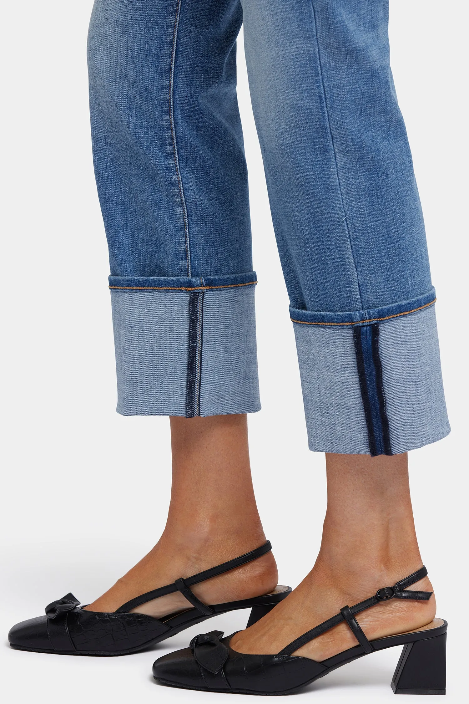 Marilyn Straight Jeans In Petite - Barcelona Breeze