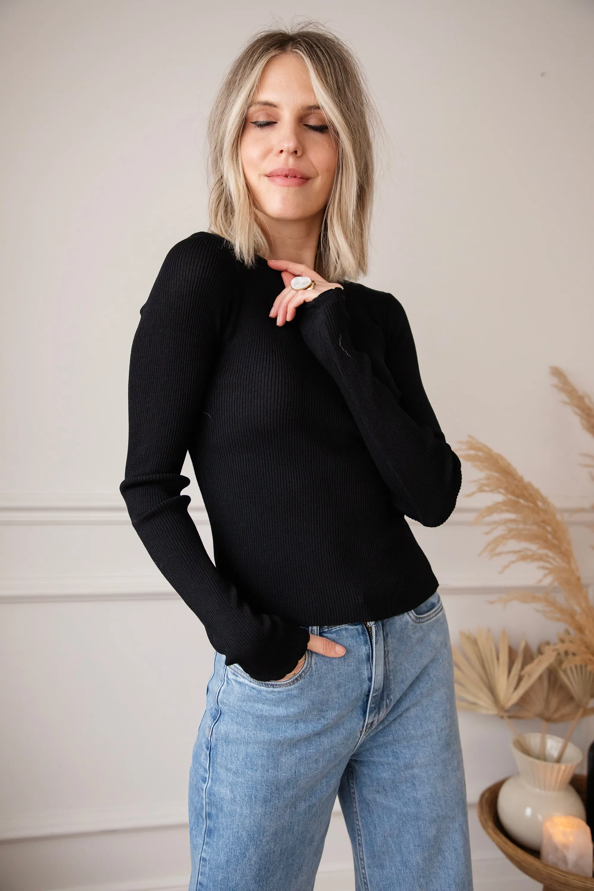 Mira More Black - Longsleeve