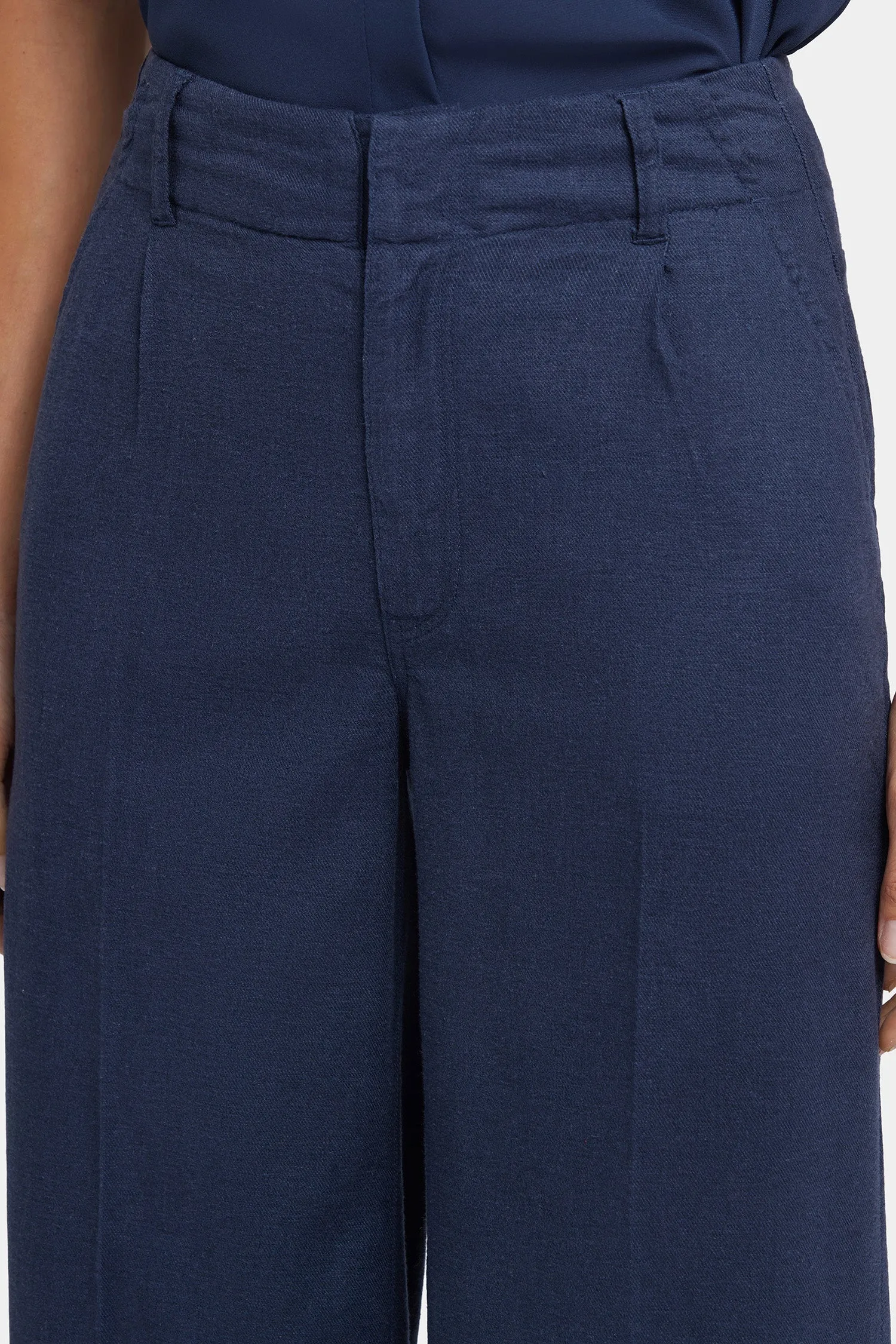Mona Wide Leg Trouser Pants In Petite - Oxford Navy