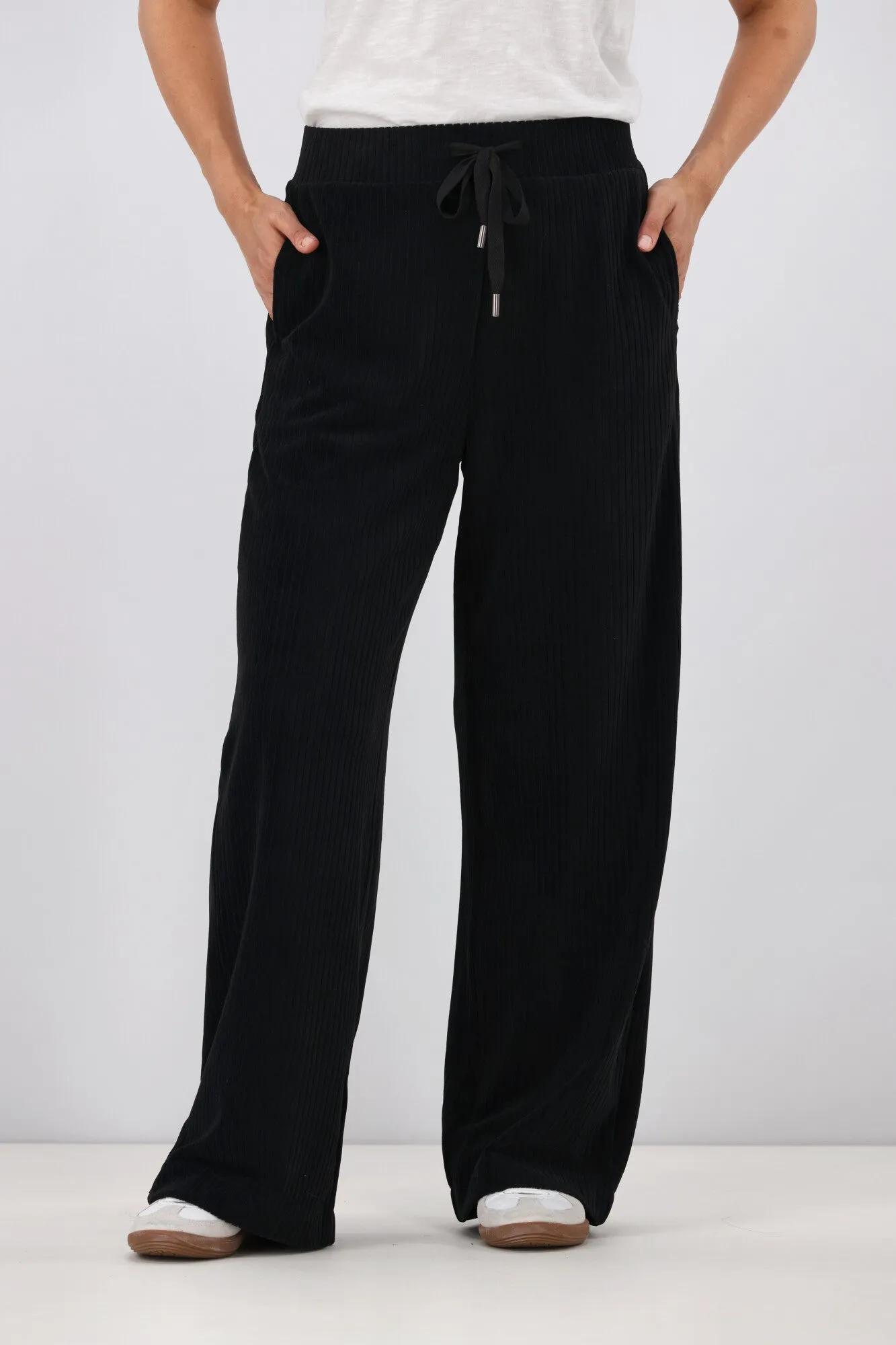 Shine On Label Azariah Cord Pant Black
