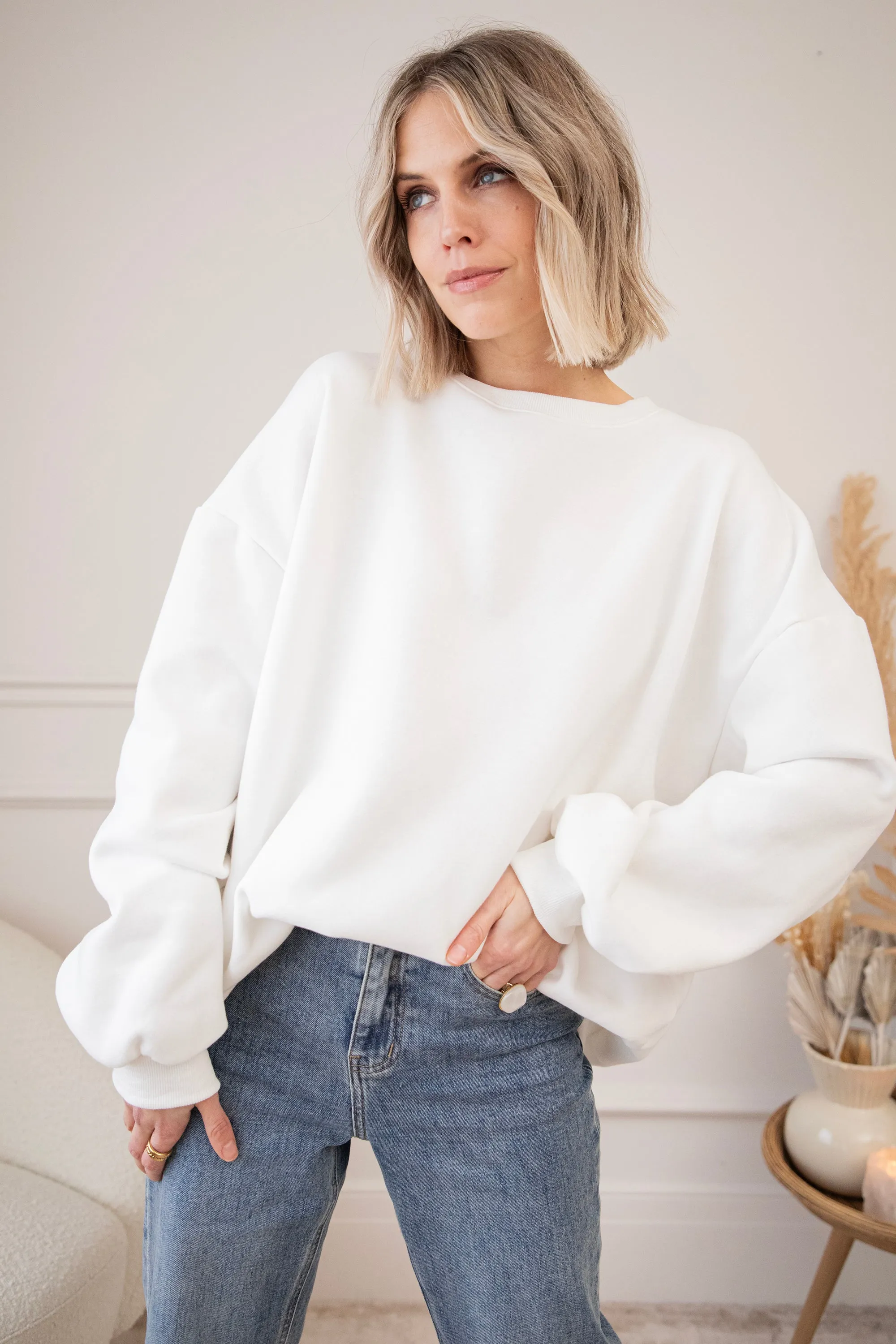 Simplicity White - Sweater