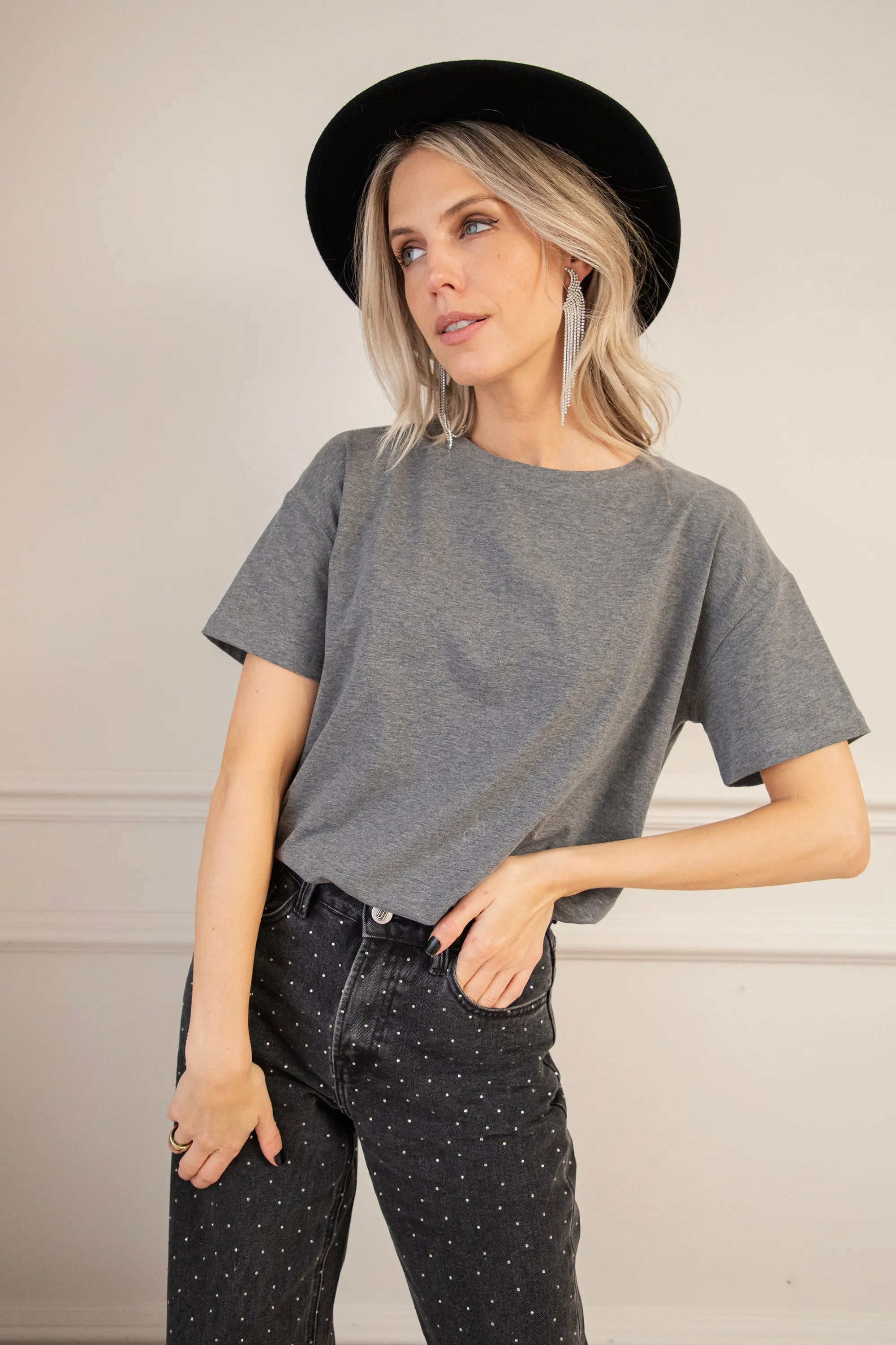 The Classic Dark Grey - T-Shirt