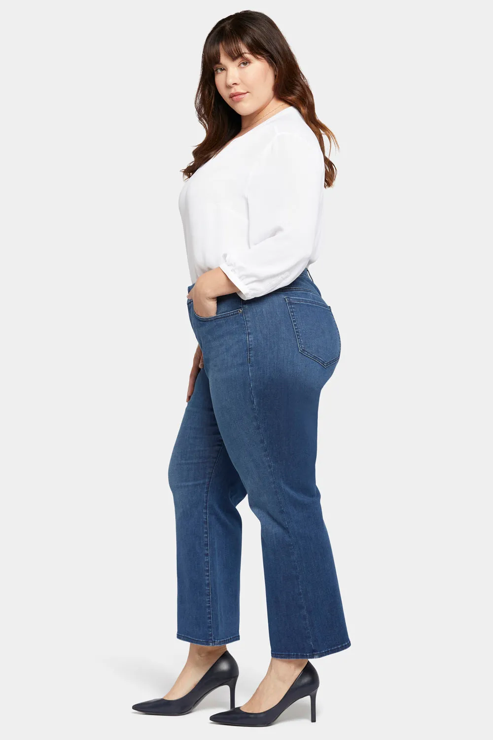 Waist-match™ Relaxed Flared Jeans In Plus Size - Rendezvous